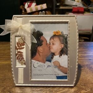 Carr photo frame in silver tone